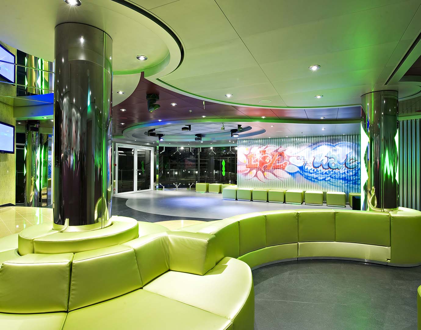 Club 33 | MSC Splendida Club 33 | MSC Splendida